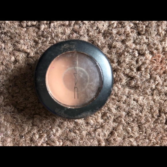 mac single shadow bundle! brownscript & soft brown - Picture 3 of 5